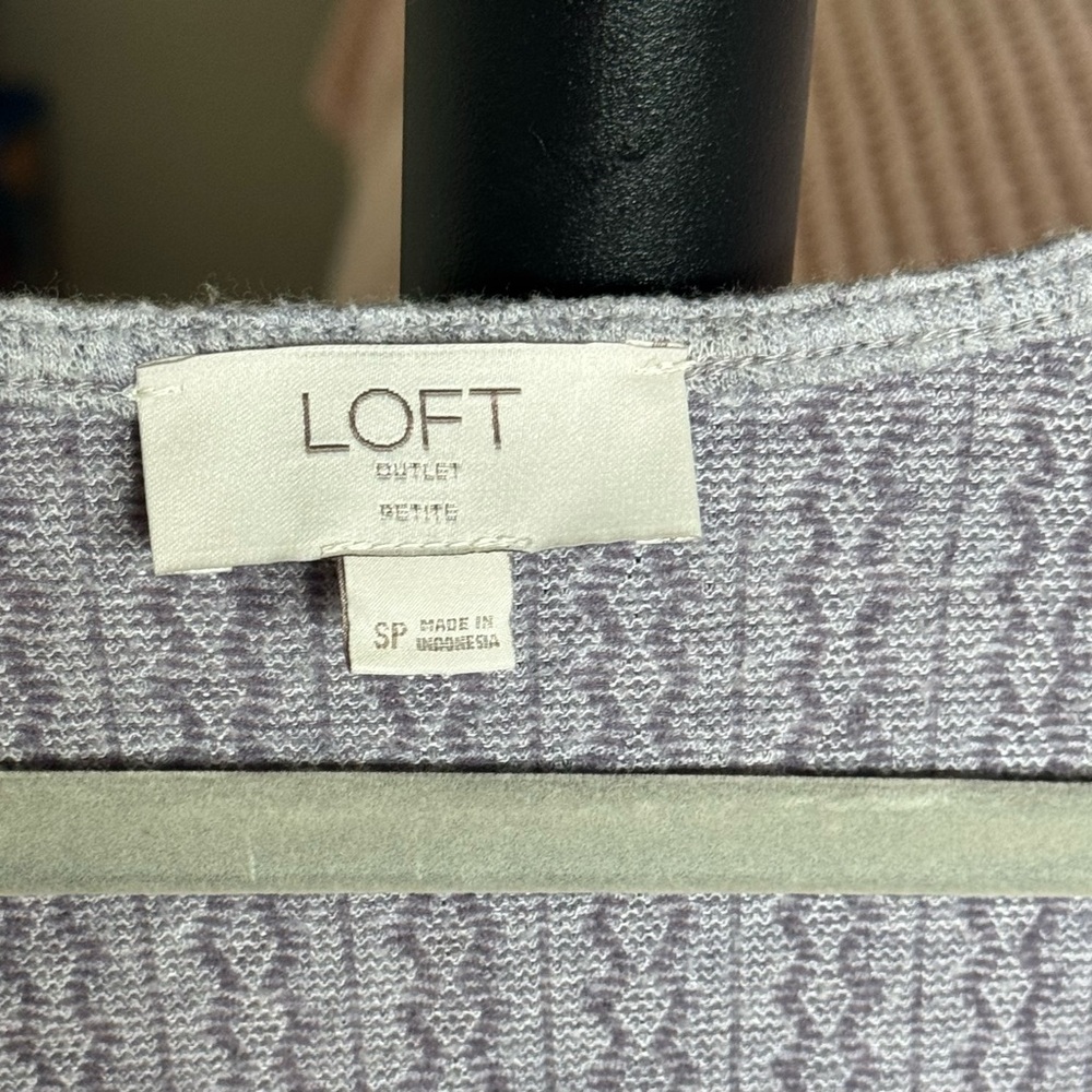 LOFT Gray Ribbed Sweater Nicely used, excellent condition - Picture 4 of 4
